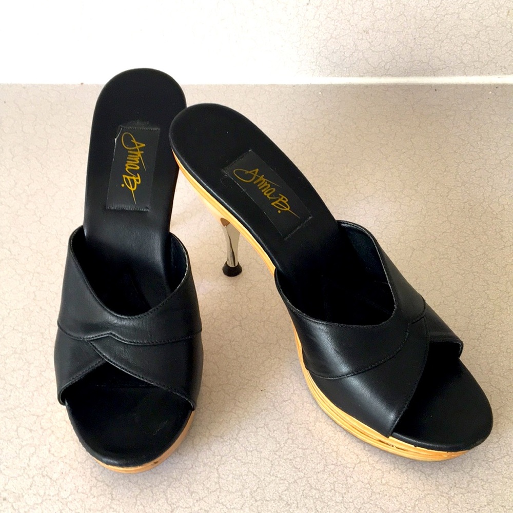 Betsey Johnson style poly platform heels
